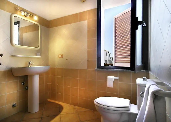 Le Villette Di Capo Testa